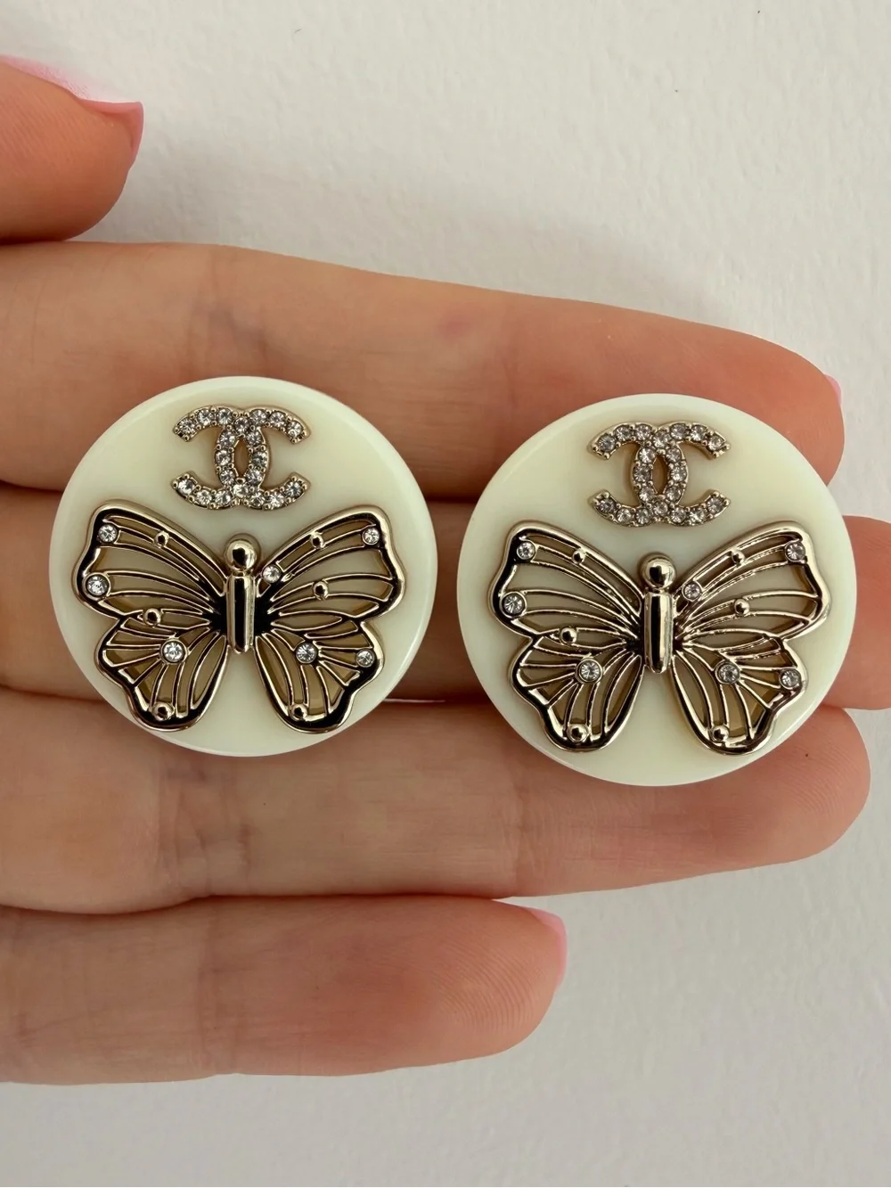 🤍CHANEL Cream and Gold Butterfly Button Earrings with Crystal CC🤍